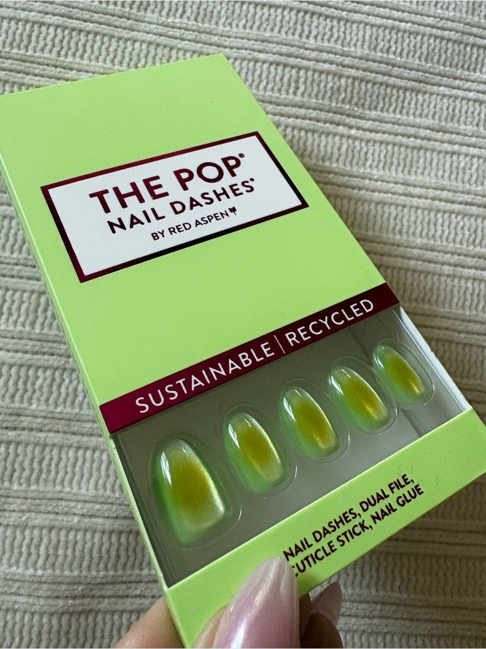 Red Aspen The Pop Nail Dashes Green Press-On Nails Center of Attention Allison - Picture 6 of 7